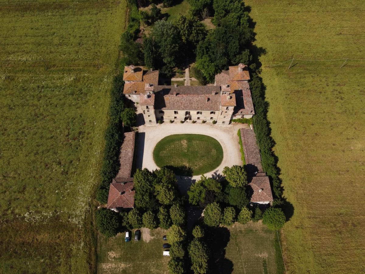 Ostello Castello Mina Della Scala Casteldidone Exteriér fotografie