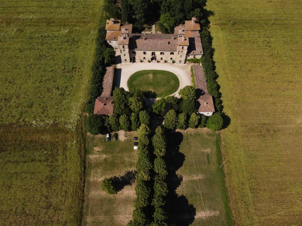 Ostello Castello Mina Della Scala Casteldidone Exteriér fotografie
