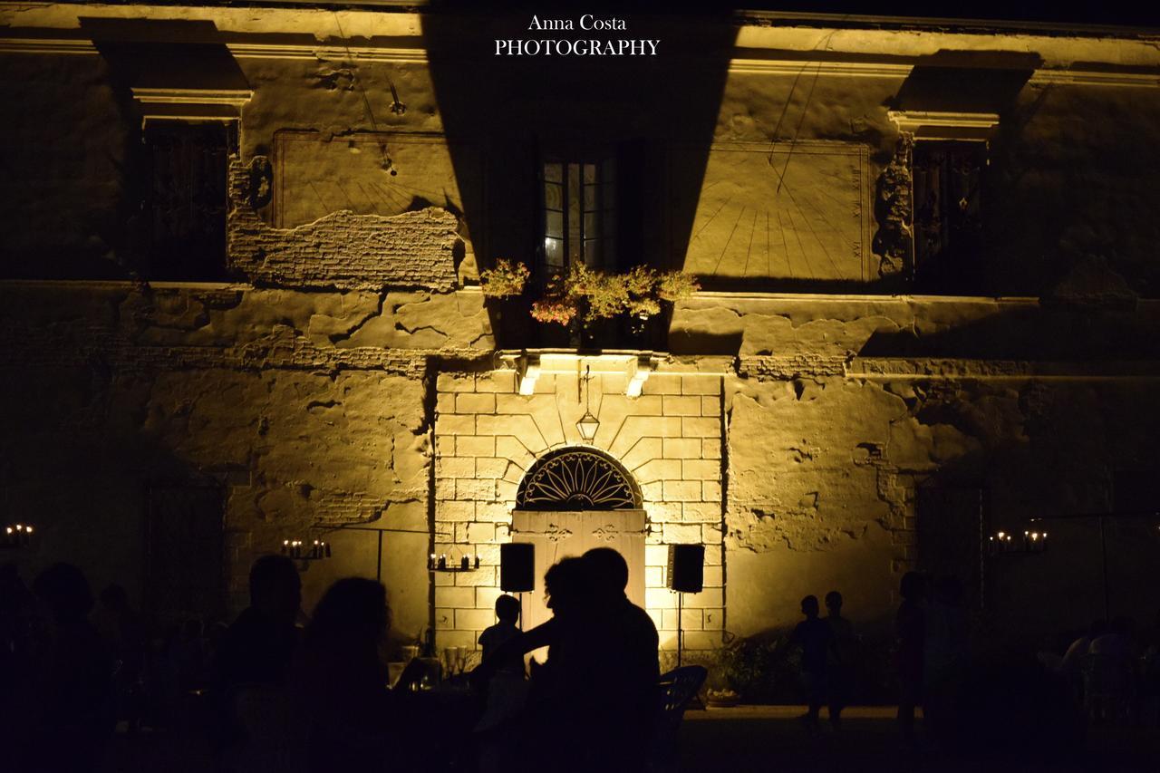 Ostello Castello Mina Della Scala Casteldidone Exteriér fotografie